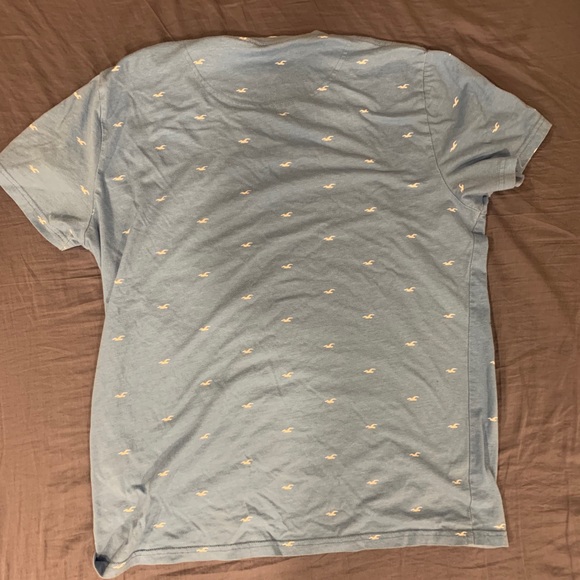 Blue Hollister T-Shirt - Picture 2 of 3